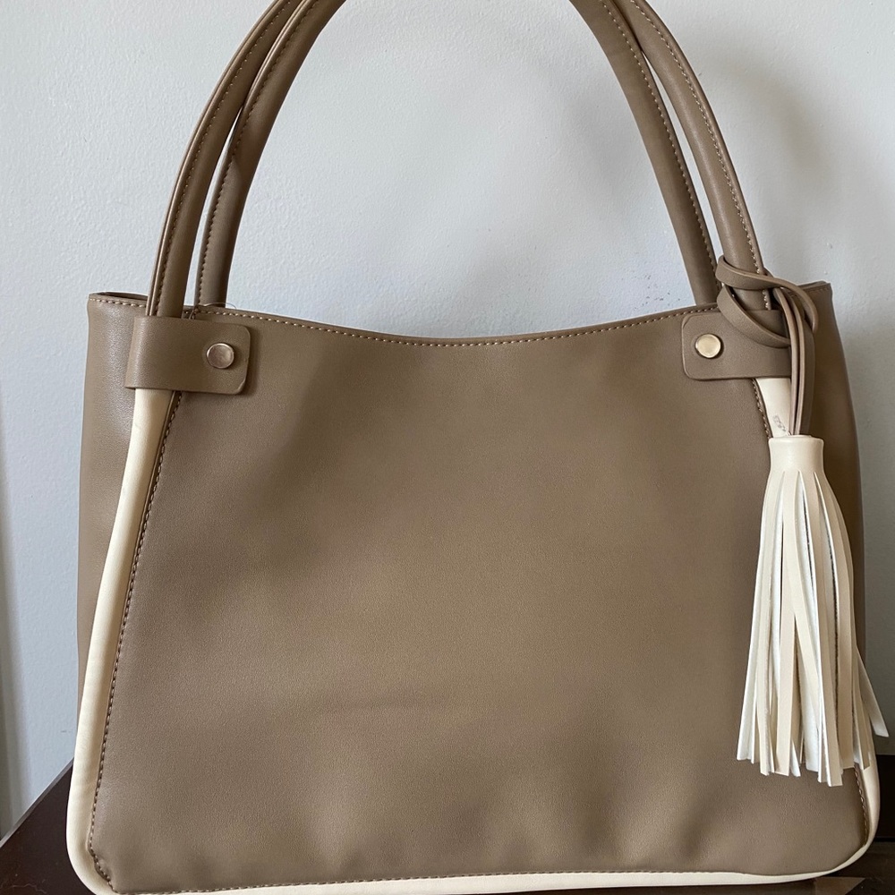 NWT shoulder bag - Picture 2 of 2